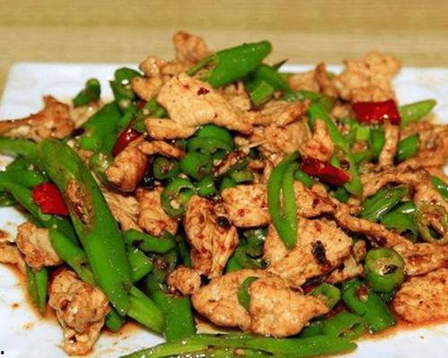 娱乐吃瓜酱辣椒炒肉,带你领略美食与娱乐的双重魅力