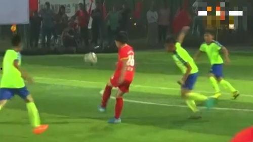 娱乐吃瓜酱明星踢球