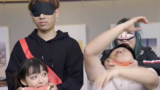 空姐吃瓜娱乐,空姐揭秘娱乐圈幕后吃瓜趣事