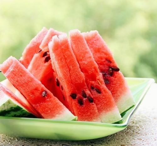 娱乐吃瓜图片图文素材,吃瓜群众视角下的明星幕后故事